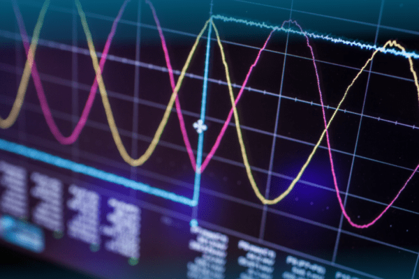 Testes em Qualimetros Precisao na Analise da Qualidade de Energia