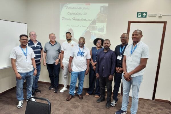 Formação Internacional: Treinamento para Operadores de Usinas Hidrelétricas de Moçambique