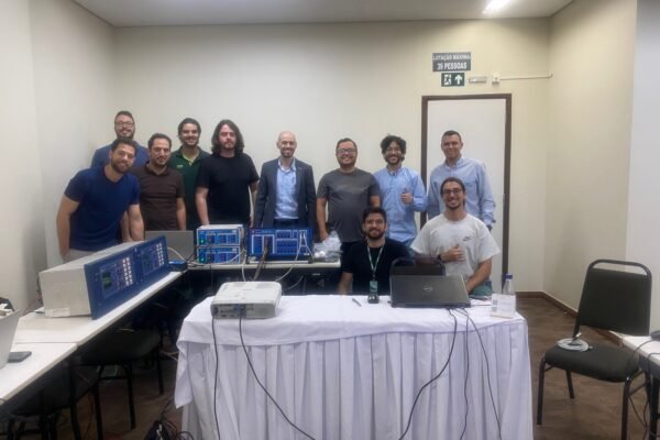 Treinamento da CONPROVE para a CEMIG GT aborda ensaios em relés com tecnologia de Ondas Viajantes 1 Treinamento da CONPROVE para a CEMIG GT aborda ensaios em relés com tecnologia de Ondas Viajantes