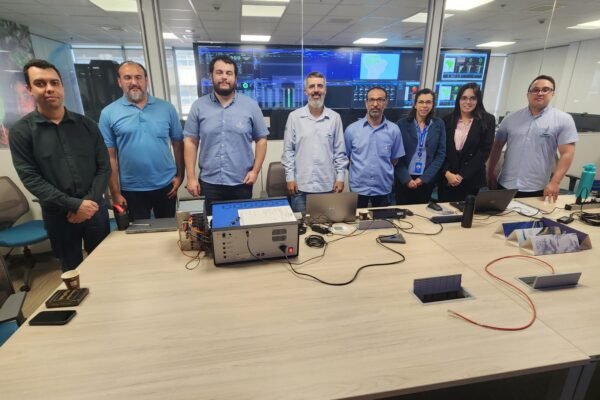 CONPROVE realiza visita técnica à Axia Norte e apresenta soluções para testes em sistemas elétricos